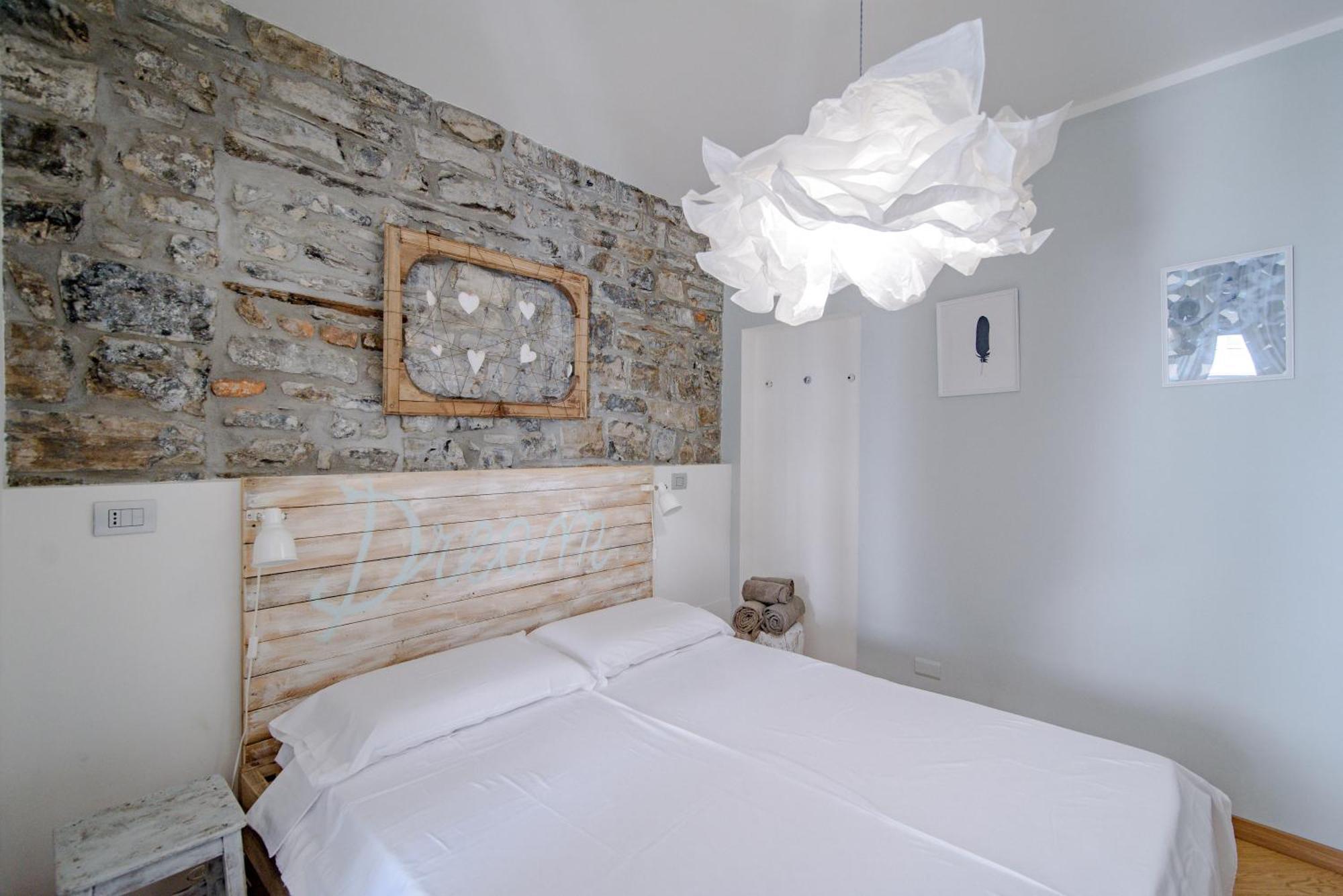Gem Of The Lake - Luxury Apartment Como Old Town Eksteriør billede